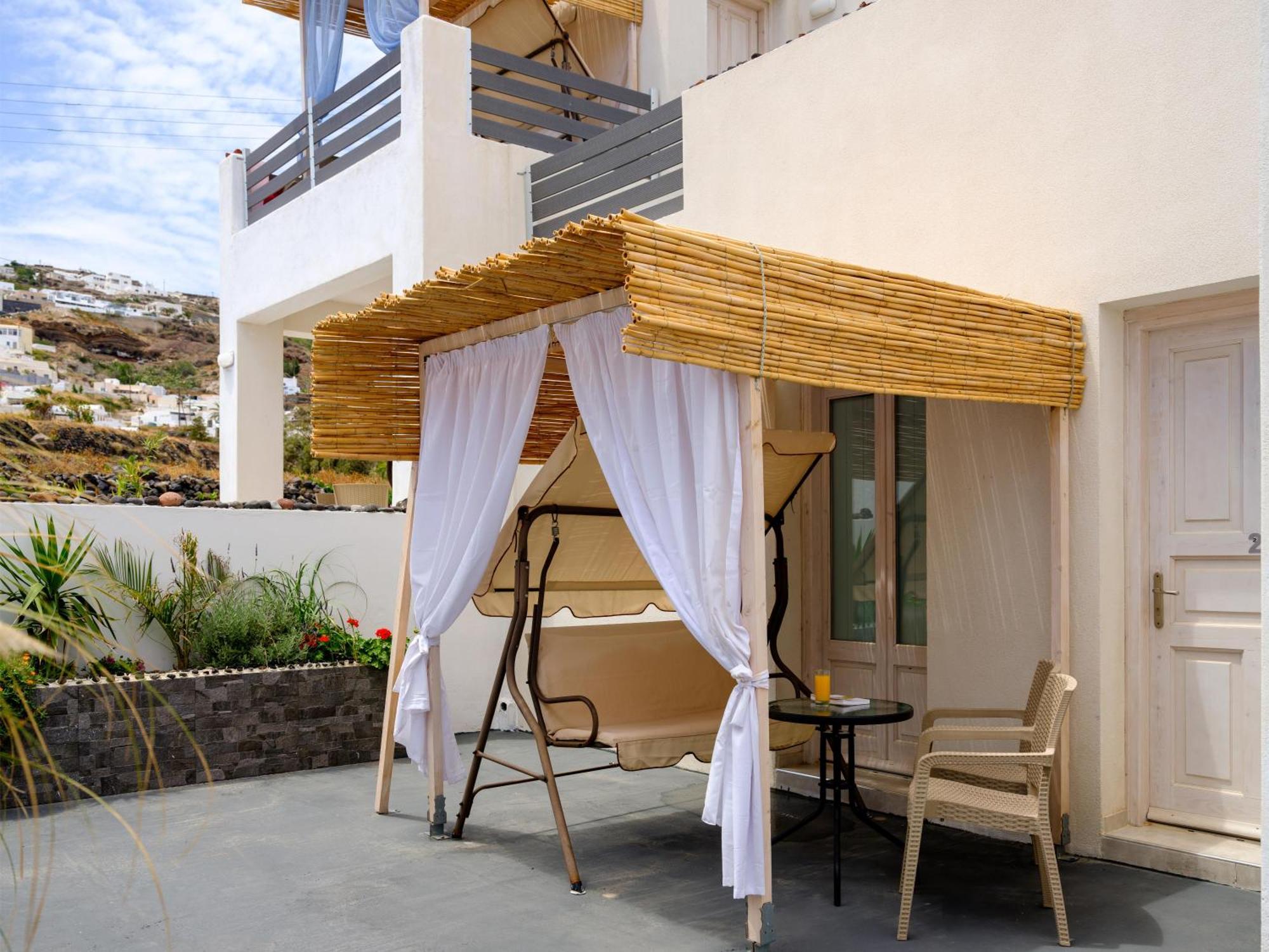 Nalu Suites Тира Экстерьер фото